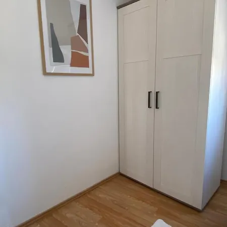 Apartment Beachfront Vir